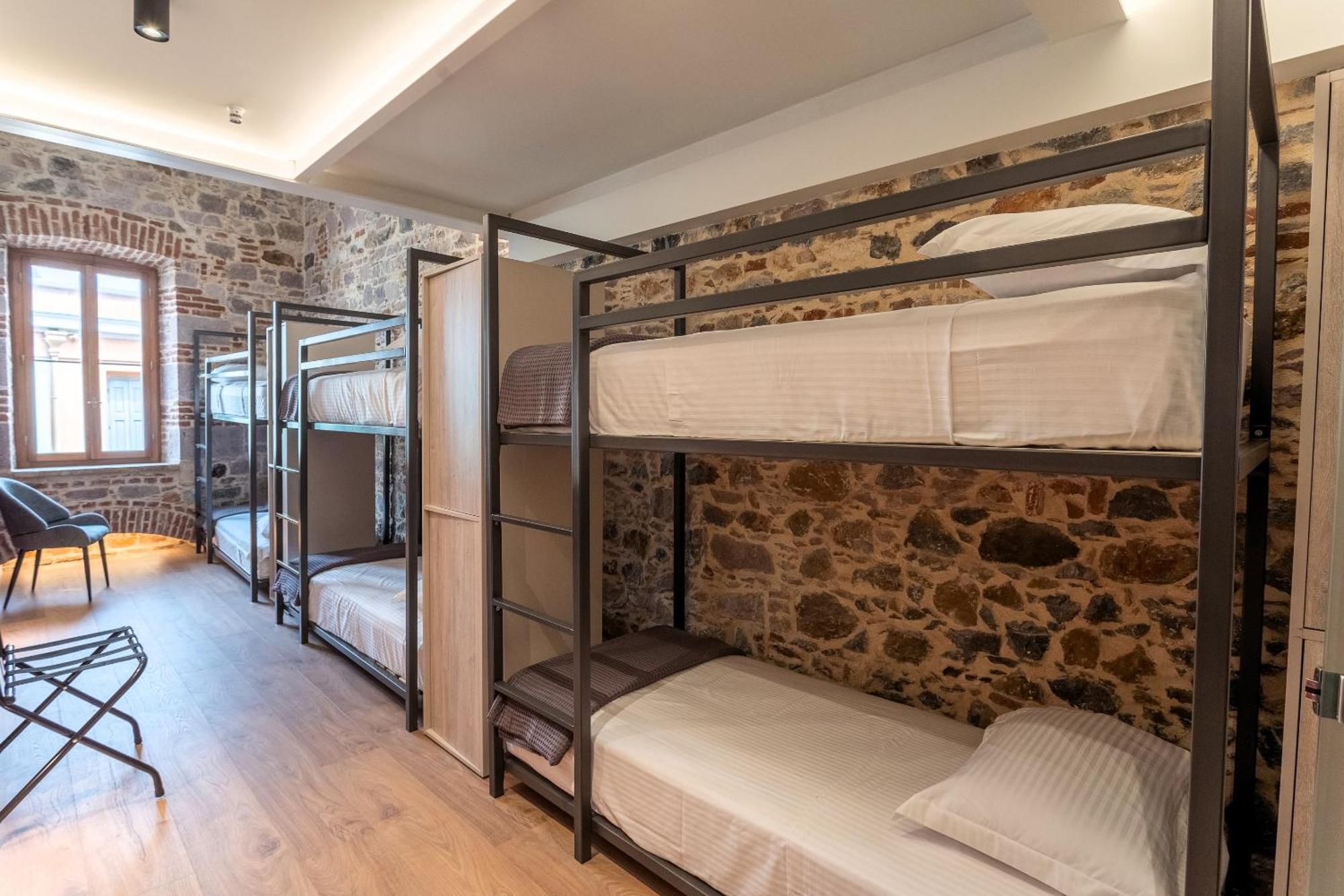 Mytilíni Issa Lesvos 호스텔 외부 사진
